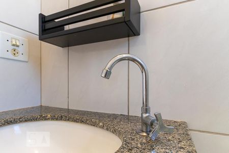 Apartamento para alugar com 48m², 2 quartos e 1 vagaBanheiro - Torneira
