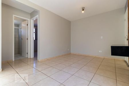 Sala de apartamento para alugar com 2 quartos, 48m² em Vila Industrial, Campinas