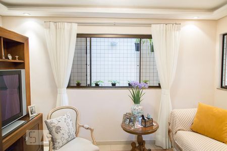 Casa à venda com 260m², 3 quartos e 3 vagasSala 2