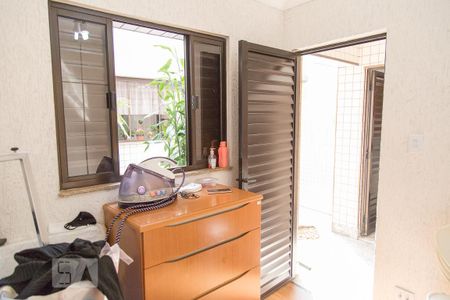 Casa à venda com 260m², 3 quartos e 3 vagasQuarto de Serviço