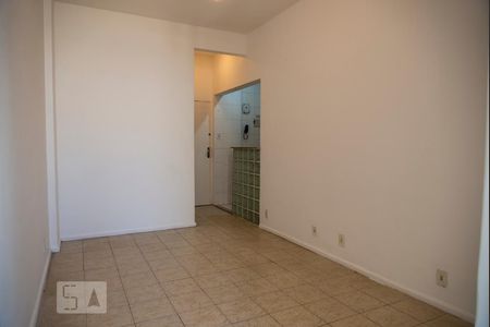 Sala de apartamento para alugar com 1 quarto, 40m² em Copacabana, Rio de Janeiro
