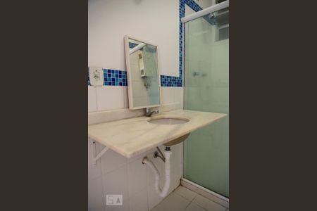 Banheiro de apartamento para alugar com 1 quarto, 40m² em Copacabana, Rio de Janeiro