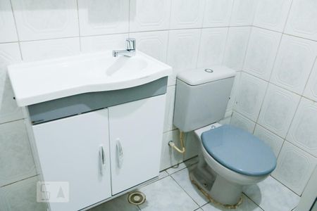Banheiro de casa para alugar com 1 quarto, 100m² em Cupecê, São Paulo