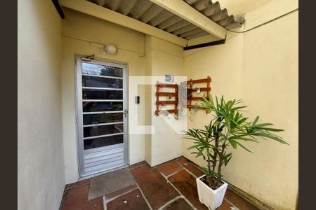 Apartamento à venda com 52m², 2 quartos e 1 vaga Apartamento à venda com 52m², 2 quartos e 1 vagaFachada do bloco