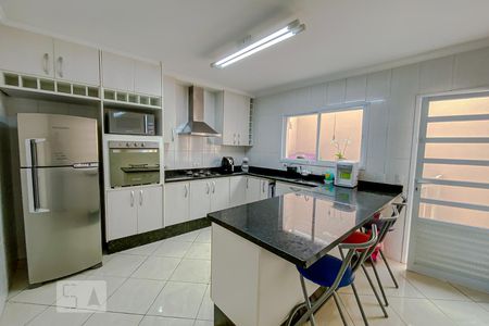 Casa para alugar com 160m², 2 quartos e 4 vagasCozinha