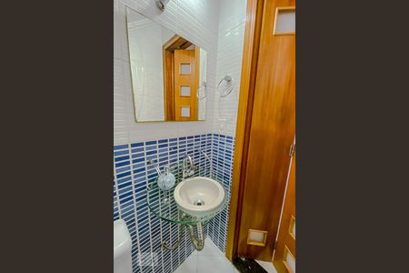 Lavabo de casa para alugar com 2 quartos, 160m² em Vila Invernada, São Paulo