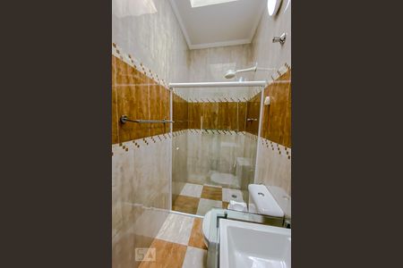 Casa para alugar com 160m², 2 quartos e 4 vagasBanheiro da Suite