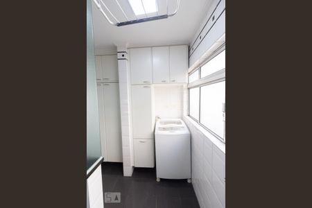 Área de Serviço de apartamento para alugar com 2 quartos, 115m² em Jardim Paulista, São Paulo