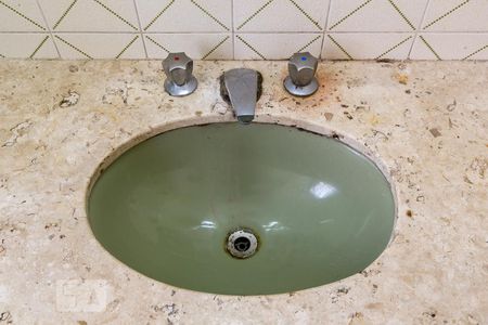 Apartamento à venda com 57m², 1 quarto e 1 vagaPia