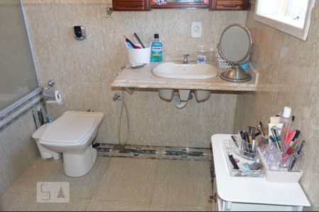 Casa à venda com 507m², 6 quartos e 2 vagasBanheiro da Suíte 6