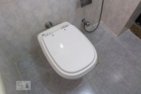 Apartamento para alugar com 65m², 2 quartos e 1 vagaBanheiro Social