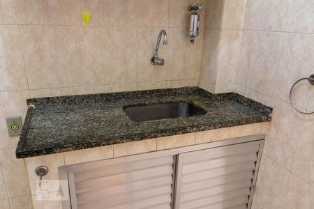 Apartamento para alugar com 65m², 2 quartos e 1 vagaCozinha e Área de Serviço