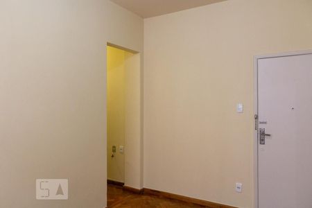 Sala de apartamento para alugar com 2 quartos, 65m² em Tijuca, Rio de Janeiro