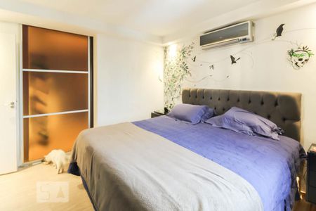 Suíte de apartamento à venda com 2 quartos, 160m² em Vila Olímpia, São Paulo