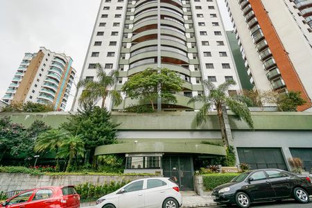 Apartamento à venda com 125m², 3 quartos e 3 vagasFachada