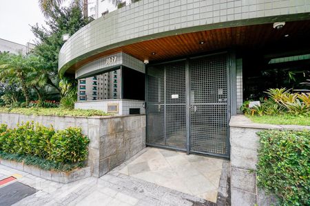 Apartamento à venda com 125m², 3 quartos e 3 vagasFachada