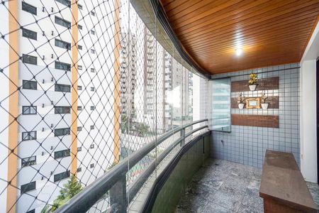 Apartamento à venda com 125m², 3 quartos e 3 vagasVaranda