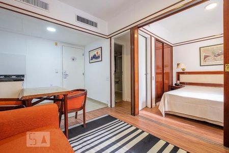 Sala de kitnet/studio para alugar com 1 quarto, 28m² em Jardim Paulista, São Paulo