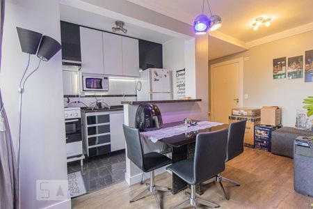 Sala de apartamento à venda com 1 quarto, 40m² em Vila Izabel, Curitiba