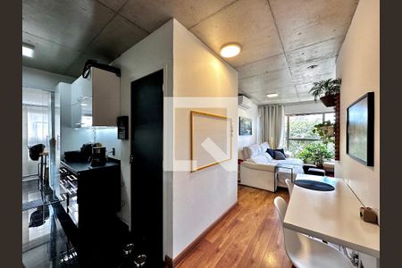 Sala de apartamento para alugar com 2 quartos, 70m² em Campo Belo, São Paulo