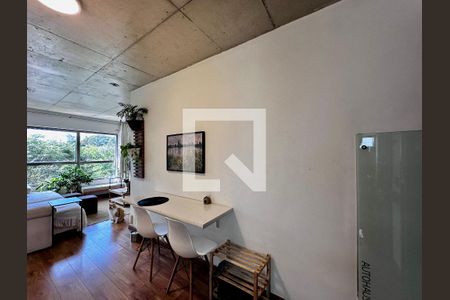 Sala de apartamento para alugar com 2 quartos, 70m² em Campo Belo, São Paulo