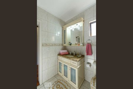 Casa à venda com 300m², 3 quartos e 4 vagasBanheiro da Suíte