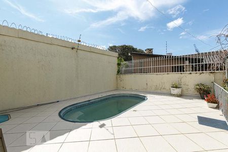 Casa à venda com 300m², 3 quartos e 4 vagasPiscina
