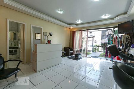 Sala de casa à venda com 3 quartos, 300m² em Cavalhada, Porto Alegre