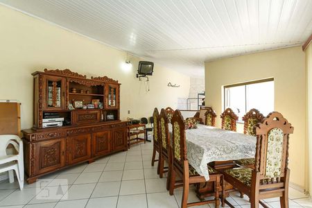 Casa à venda com 300m², 3 quartos e 4 vagasCozinha 2