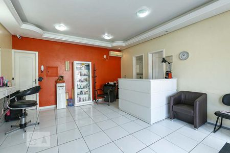 Sala de casa à venda com 3 quartos, 300m² em Cavalhada, Porto Alegre
