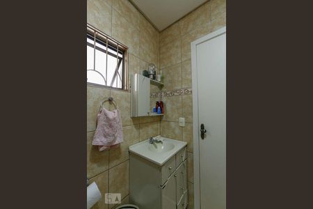 Casa à venda com 300m², 3 quartos e 4 vagasBanheiro 2