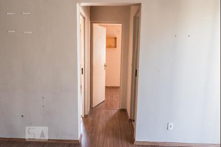 Corredor de apartamento para alugar com 2 quartos, 52m² em Jardim Umarizal, São Paulo