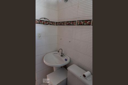 Apartamento para alugar com 52m², 2 quartos e 1 vaga Apartamento para alugar com 52m², 2 quartos e 1 vagaBanheiro