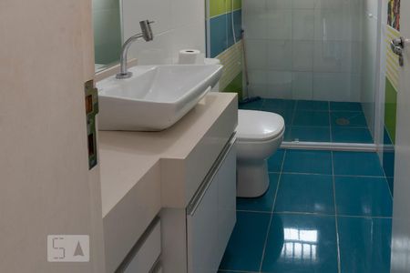 Casa à venda com 270m², 3 quartos e 2 vagasBanheiro Social