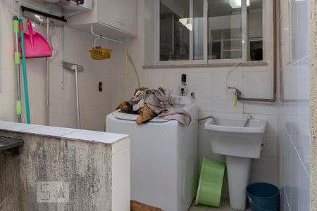 Casa à venda com 270m², 3 quartos e 2 vagasÁrea de Serviço