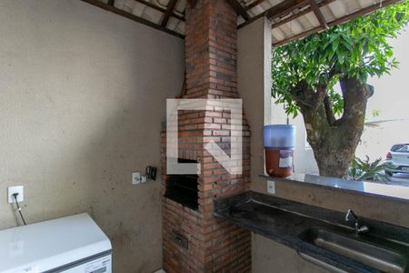Apartamento para alugar com 48m², 2 quartos e 1 vaga Apartamento para alugar com 48m², 2 quartos e 1 vagaÁrea comum - Churrasqueira