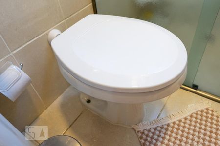 Casa de condomínio à venda com 120m², 3 quartos e 3 vagas Casa de condomínio à venda com 120m², 3 quartos e 3 vagasBanheiro da Suíte 2