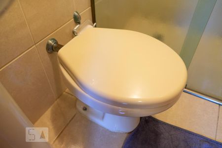 Casa de condomínio à venda com 120m², 3 quartos e 3 vagas Casa de condomínio à venda com 120m², 3 quartos e 3 vagasBanheiro da Suíte 1