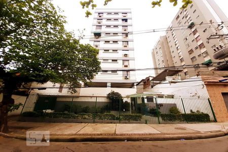 Apartamento à venda com 75m², 2 quartos e 1 vaga Apartamento à venda com 75m², 2 quartos e 1 vagaFachada