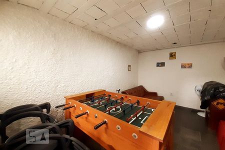 Apartamento à venda com 75m², 2 quartos e 1 vaga Apartamento à venda com 75m², 2 quartos e 1 vagaÁrea comum - Sala de jogos