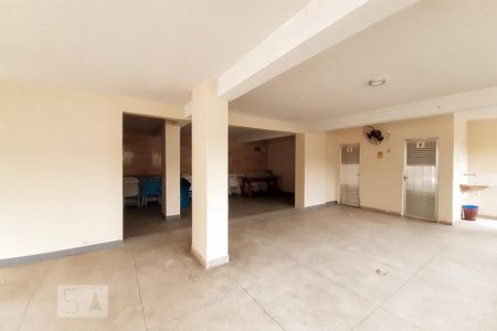 Apartamento à venda com 75m², 2 quartos e 1 vaga Apartamento à venda com 75m², 2 quartos e 1 vagaÁrea comum - Salão de festas