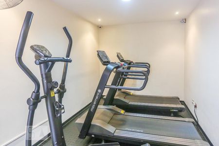 Apartamento à venda com 70m², 3 quartos e 1 vaga Apartamento à venda com 70m², 3 quartos e 1 vagaArea Comum Academia