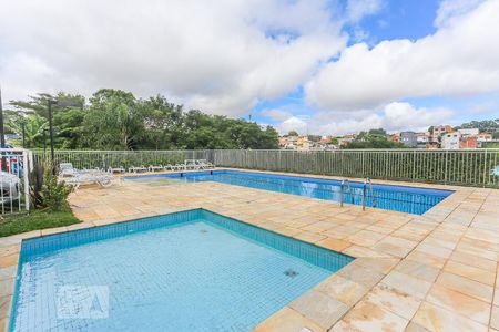 Apartamento à venda com 70m², 3 quartos e 1 vaga Apartamento à venda com 70m², 3 quartos e 1 vagaArea Comum Piscina