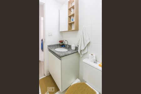 Apartamento à venda com 70m², 3 quartos e 1 vaga Apartamento à venda com 70m², 3 quartos e 1 vagaBanheiro