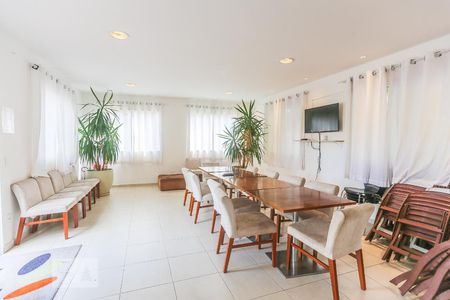 Apartamento à venda com 70m², 3 quartos e 1 vaga Apartamento à venda com 70m², 3 quartos e 1 vagaArea Comum Salão de Festas