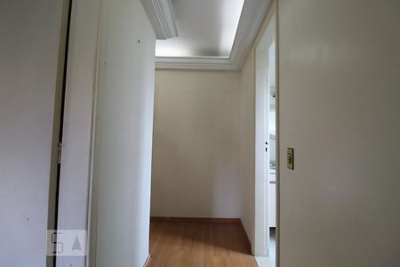 Corredor de apartamento à venda com 2 quartos, 94m² em Vila Bastos, Santo André