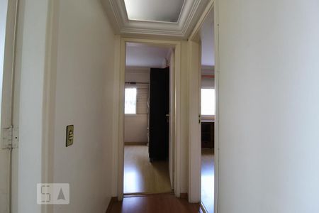 Corredor de apartamento à venda com 2 quartos, 94m² em Vila Bastos, Santo André