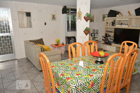 Sala de Jantar de casa de condomínio à venda com 7 quartos, 230m² em Portuguesa, Rio de Janeiro