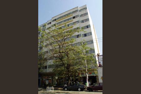 Apartamento para alugar com 95m², 2 quartos e 1 vagaFachada