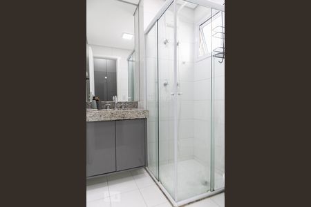 Studio para alugar com 51m², 1 quarto e 1 vaga Studio para alugar com 51m², 1 quarto e 1 vagaBanheiro